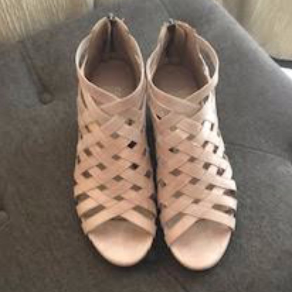 Eileen Fisher Strappy Sandals